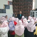 بازدید علمی دانش‌آموزان از آزمایشگاه زمین‌شناسی